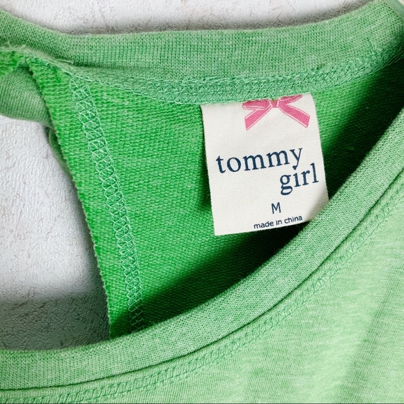 Tommy Girl NYC heart arrow keyhole back crop top - Picture 4 of 8